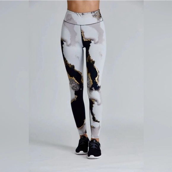Noli Marble Leggings – Black, Gray, Gold – Size Small - Picture 4 of 6